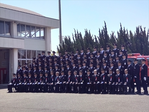 消防学校入校式集合写真.jpg