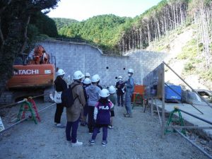 砂防ダムの現場見学