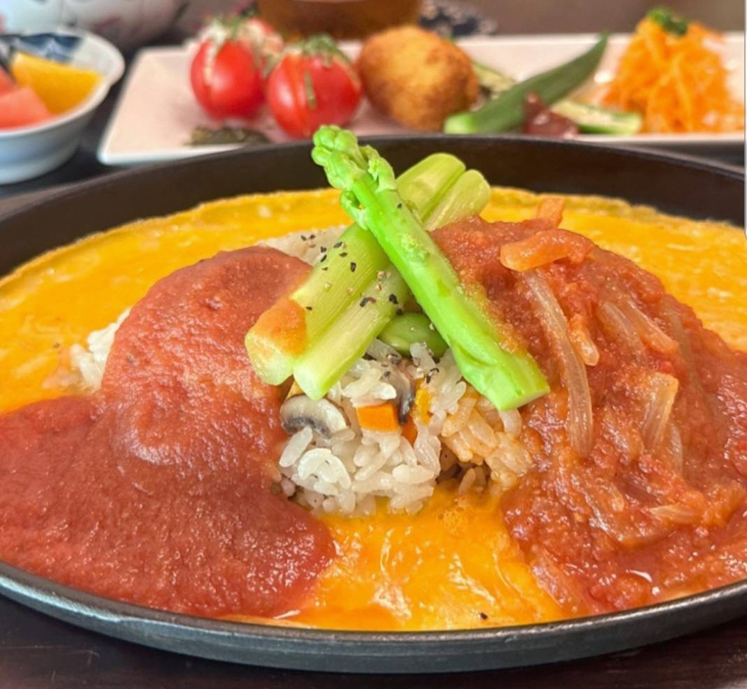 トマト鉄板オムライスHP用写真