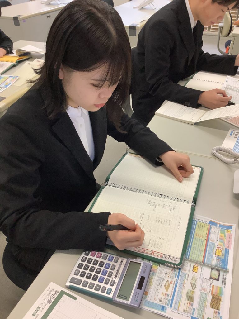 訓練風景の写真「オフィスビジネス科」