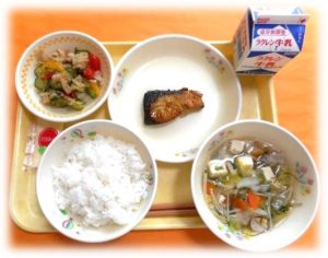 五島市の給食写真