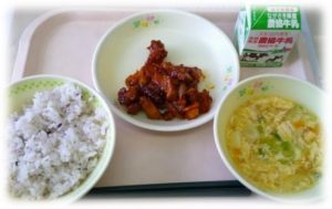 川棚町の給食写真