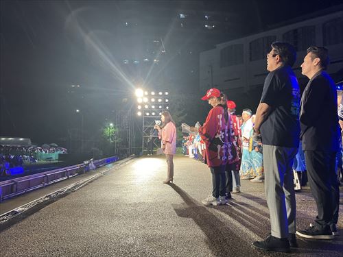 ステージでの挨拶_R