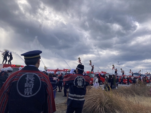 一斉放水の様子_R