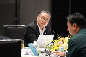 会議の様子②_R