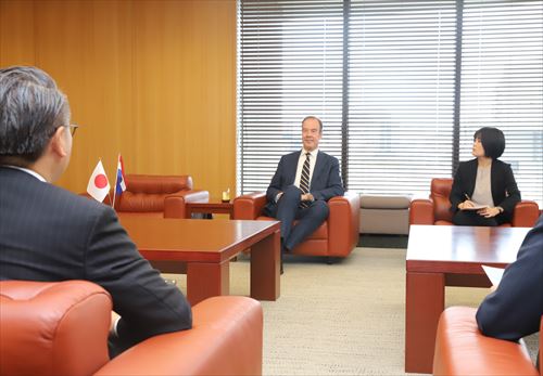 意見交換の様子_R